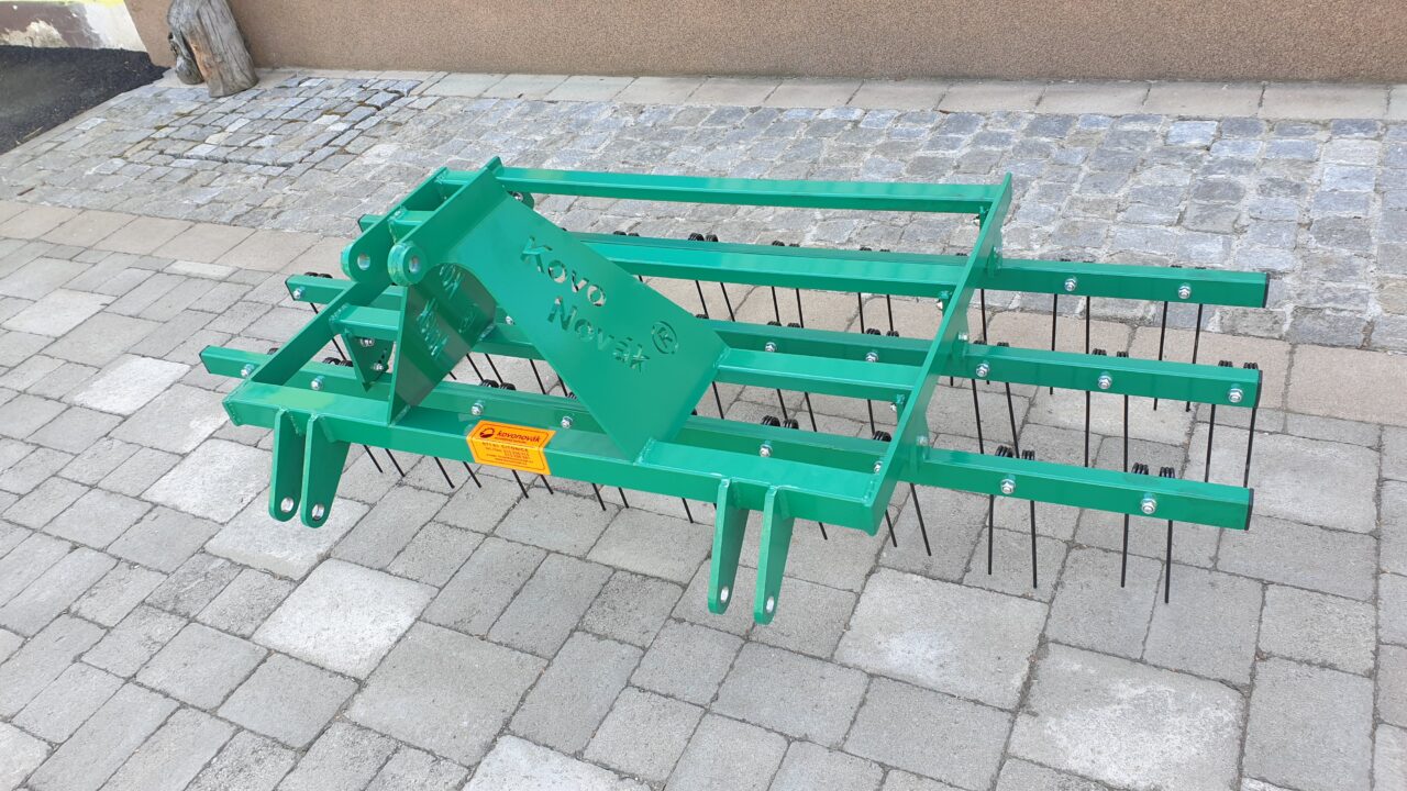 Pružinové brány – pasivní vertikutátor- záběr 1,8m Pružinové brány – pasivní vertikutátor- záběr 1,8m