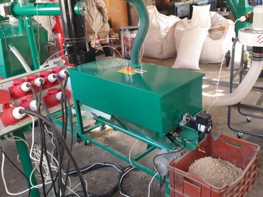 Granulační a peletovací linka MGL200