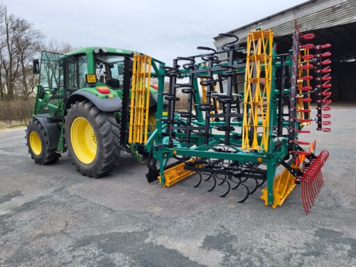 Nesený kompaktor typ KP 4,5 Nesený kompaktor typ KP 4,5