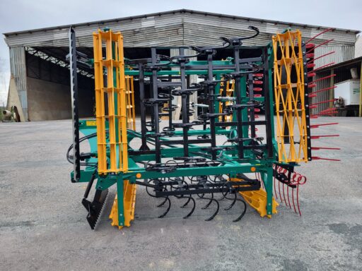 Nesený kompaktor typ KP 4,5 Nesený kompaktor typ KP 4,5