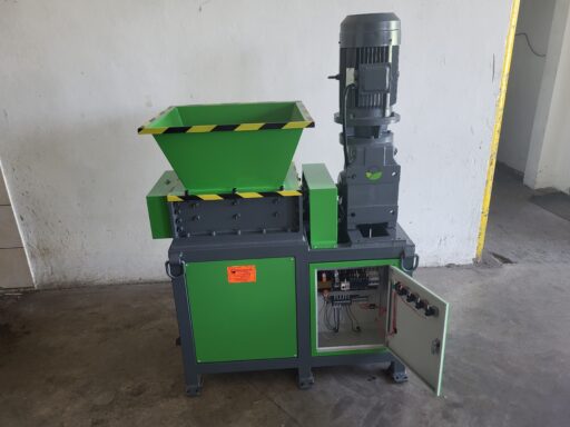 Zubový drtič ZDH400 7,5kW Zubový drtič ZDH400 7,5kW