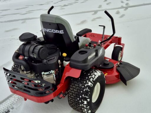 Sekačka na trávu ENCORE 50XL a 60XL – s nulovým poloměrem otáčení – rider Sekačka na trávu ENCORE 50XL a 60XL – s nulovým poloměrem otáčení – rider