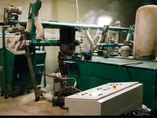 Granulační a peletovací linka MGL1000 Granulační a peletovací linka MGL1000