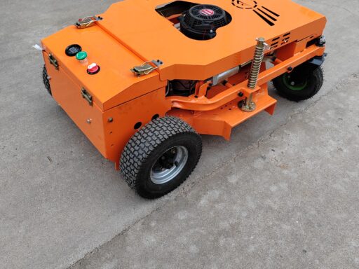 RC sekačka SKK60-4 /kolová rieder s GPS navigací