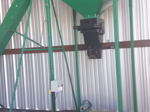 Pás pod pytlovací váhu