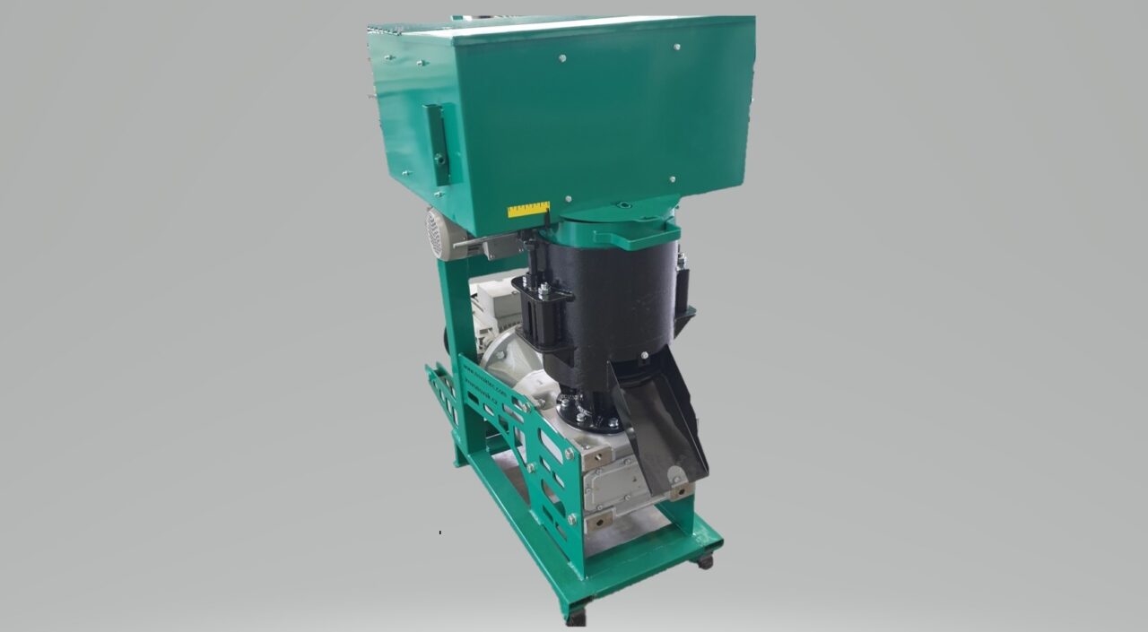 Peletovací lis na ovčí vlnu BN400W/15kW